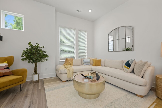 Cascadia at Highland Creek apartments — community photo