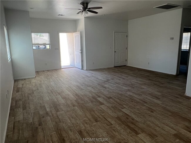1985 E Sunset Dr