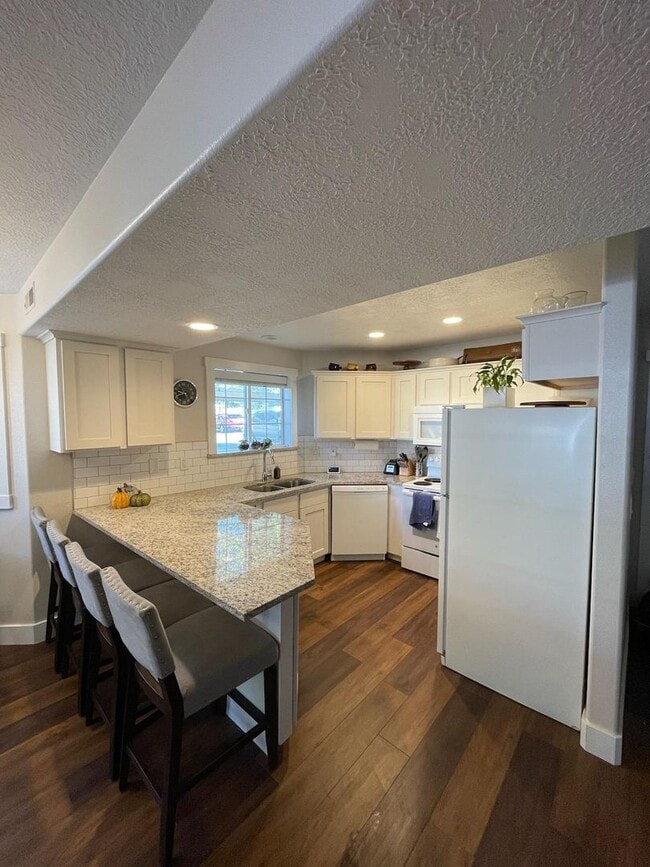 Photo - 2 bedroom condo