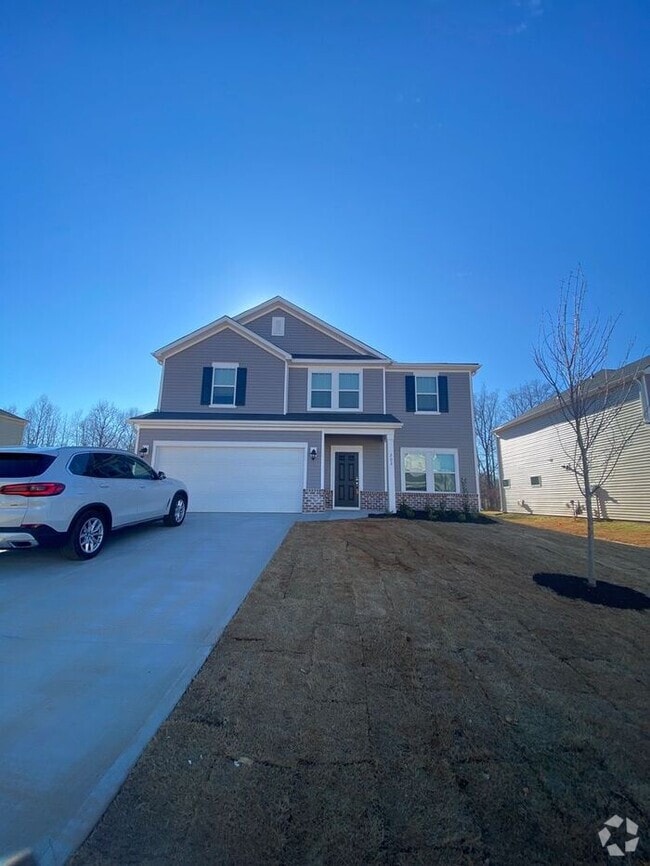 Building Photo - **Coming Soon! **Gorgeous and spacious! Rental