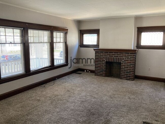 Photo - 1285 W 105th St Unit 1285 W 105th St LOWER