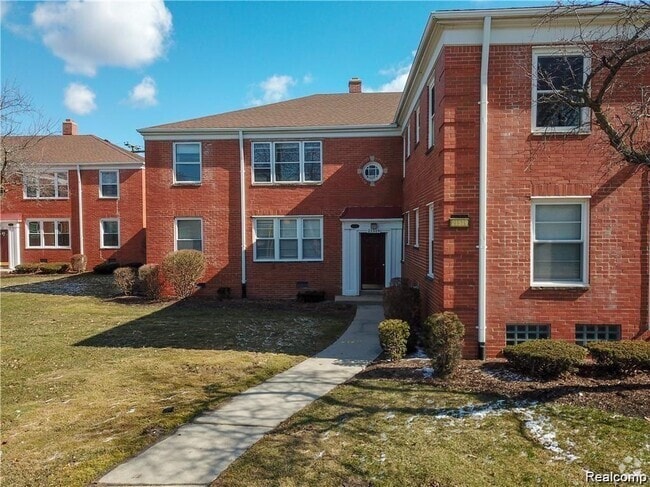 Building Photo - 21519 Kingsville St Rental