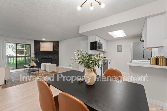 Photo - 8225 Fairmount Dr Unidad Apt 10-108