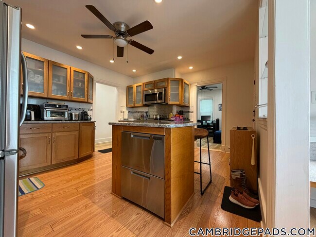 Photo - 94 Berkshire St Unit 2