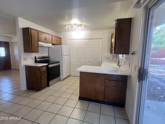 Photo - 3922 E Del Rio Dr