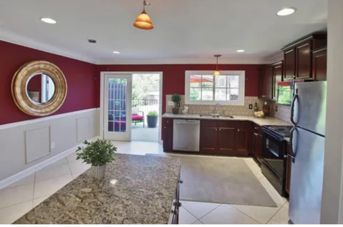 Photo - 3079 Colonial Way Unit E