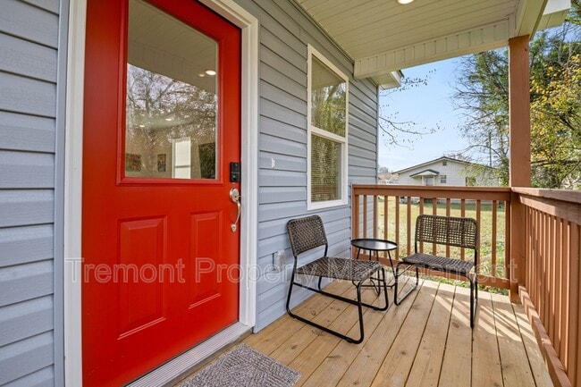 Photo - 24 Sawyer St