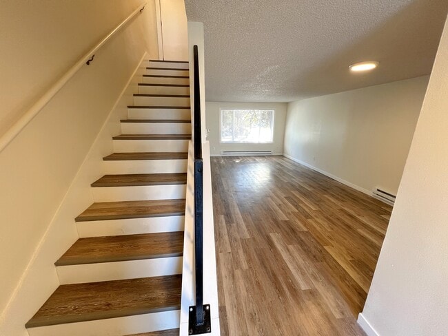 Building Photo - Aladdin Townhomes