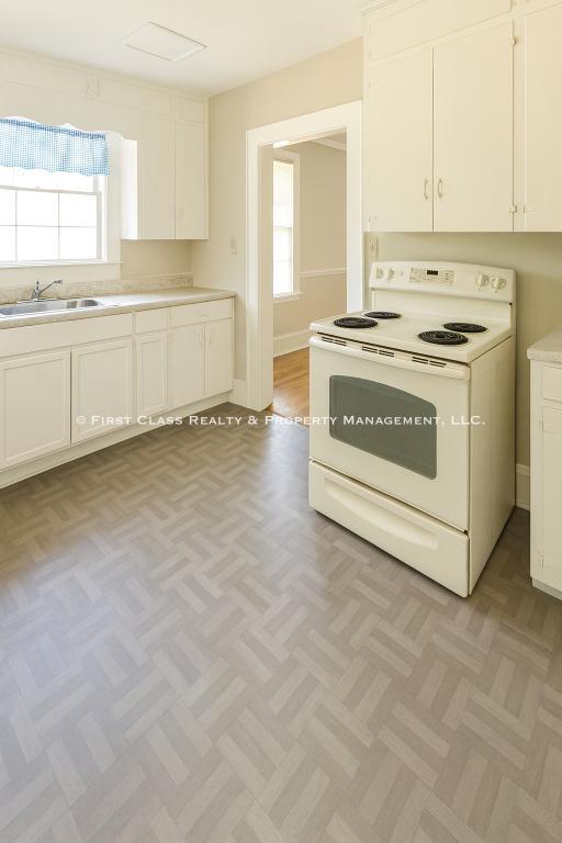 Photo - 2026 Ashley Rd