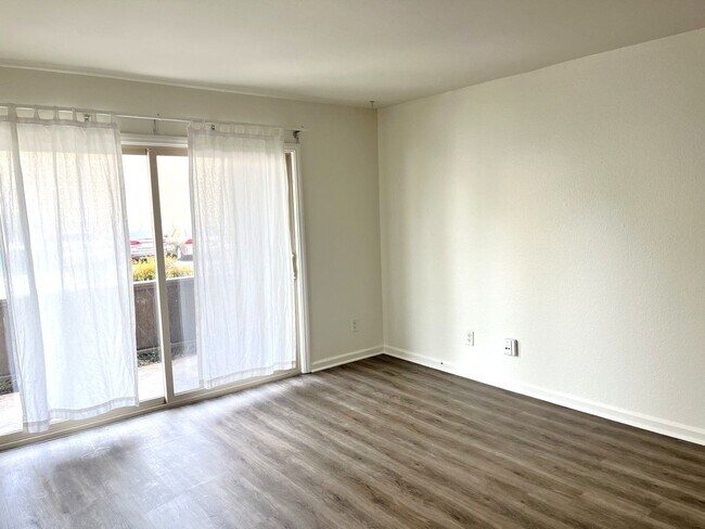 Photo - Mission Valley- Centrally Located Condo with AC, Private Patio and Parking.