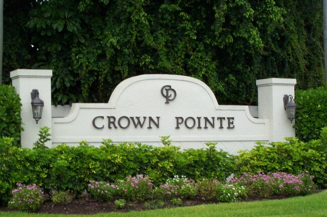 Photo - 1672 Royal Cir