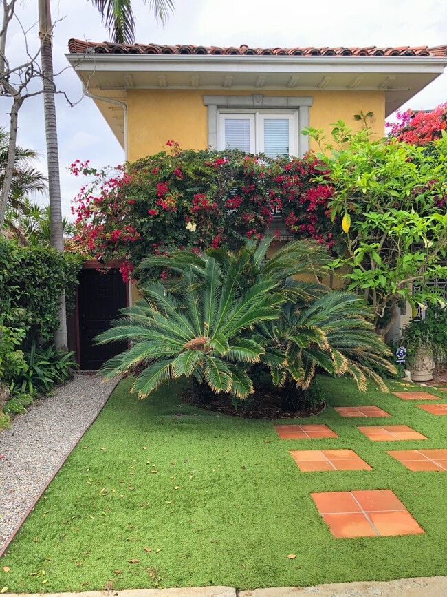 Separate Guest townhouse - 5143 Shore Dr Unit Guest Villa