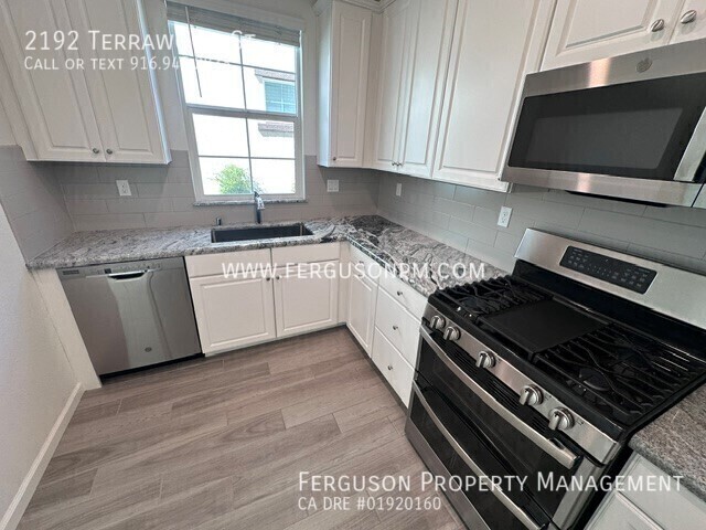 Photo - 2192 Terrawood St