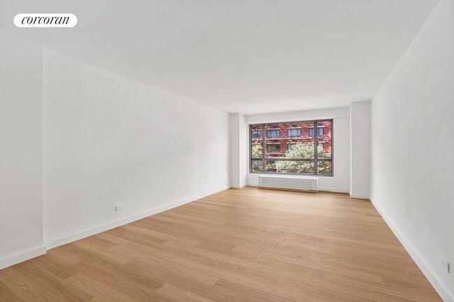 Photo - 501 E 87th St