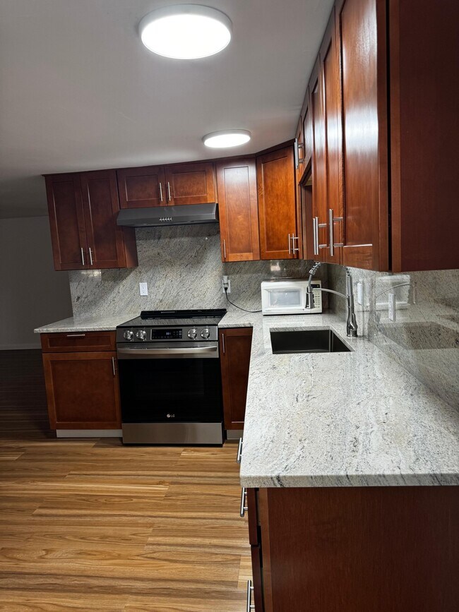 Photo - 684 Parker St Unit 1