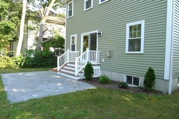 Photo - 299 Cabot St