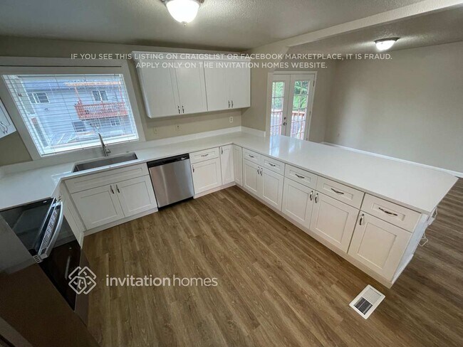 Photo - 6003 99th St NE