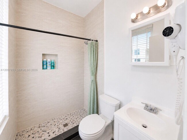 Photo - 3025 Indian Creek Dr Unit 310