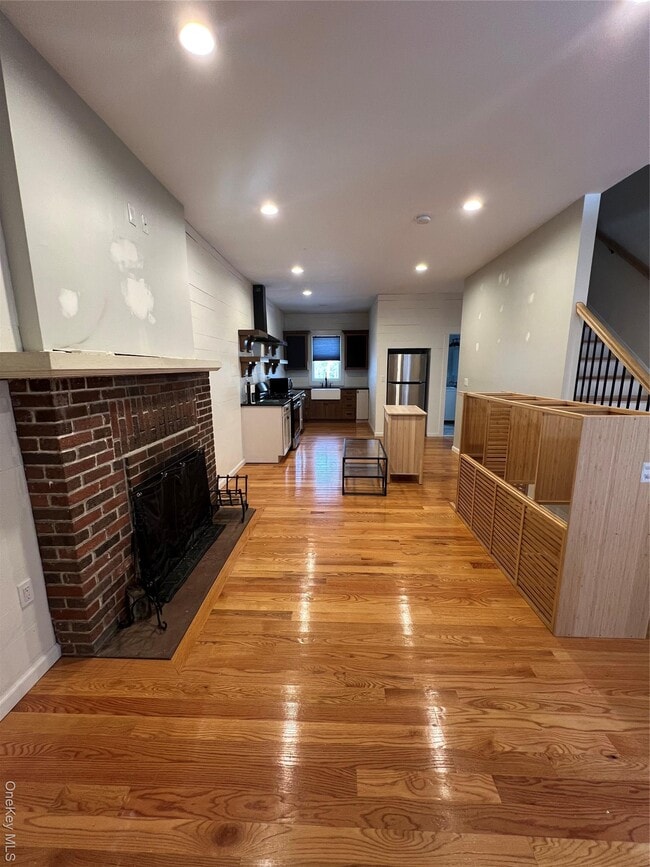 Photo - 103 Filors Ln