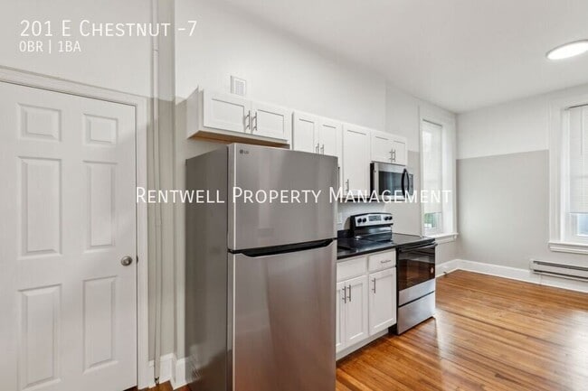 Photo - 201 E Chestnut St