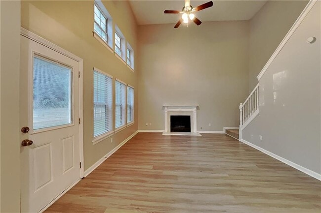 Photo - 610 Wildberry Trce