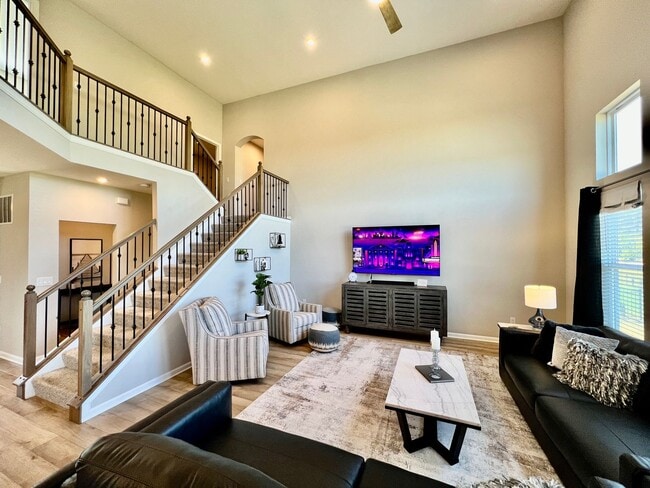 Photo - Fully Furnished Executive Miamisburg Home