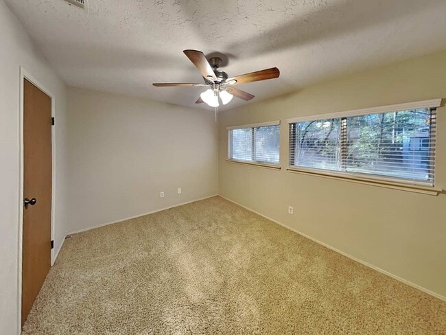 Photo - 164 Maple Branch St