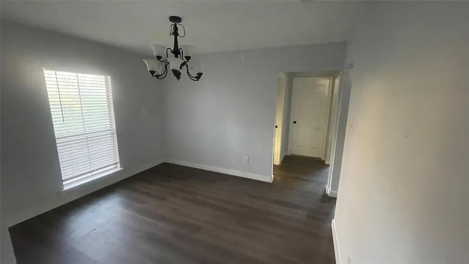 Photo - 5070 Tierney Ct N