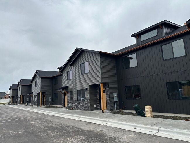 Photo - 3780 Philbin Rd