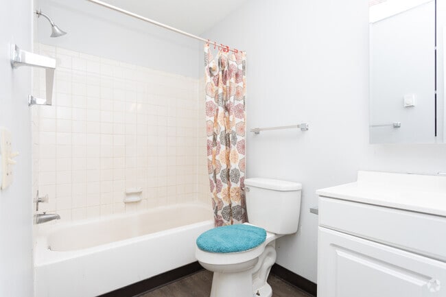 Ejemplo de interior de 1 habitación, 1 baño y 650 pies cuadrados - Clinton Square