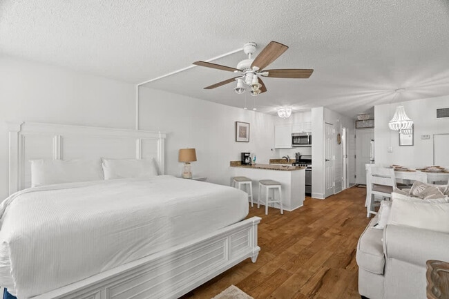 Photo - 8817 S Thomas Dr Unit SI FL2-ID1355009P