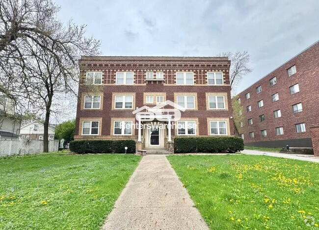 Building Photo - 3612 Ingersoll Ave Rental