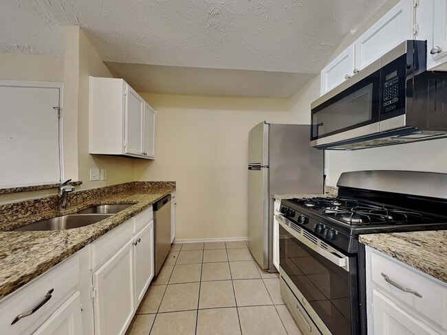 Photo - 3902 Mattingham Dr