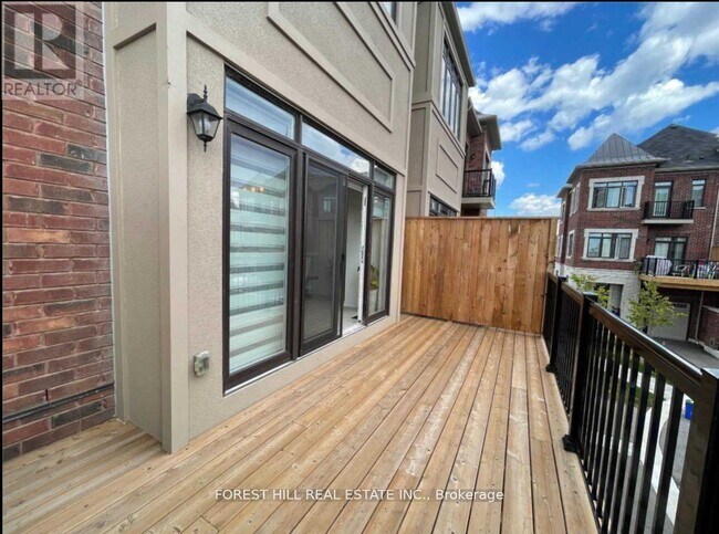 Photo - 10 John Greene Ln