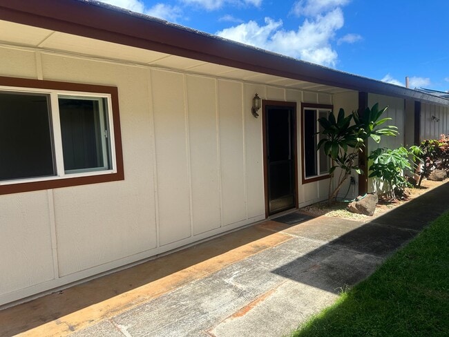 Building Photo - Price Reduced! Single level 3 bedroom 2 ba... Rental