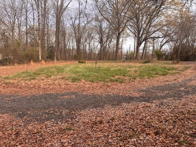 Photo - 1700 Harris Bridge Rd