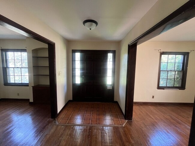 Photo - 1220 Ravinia Rd