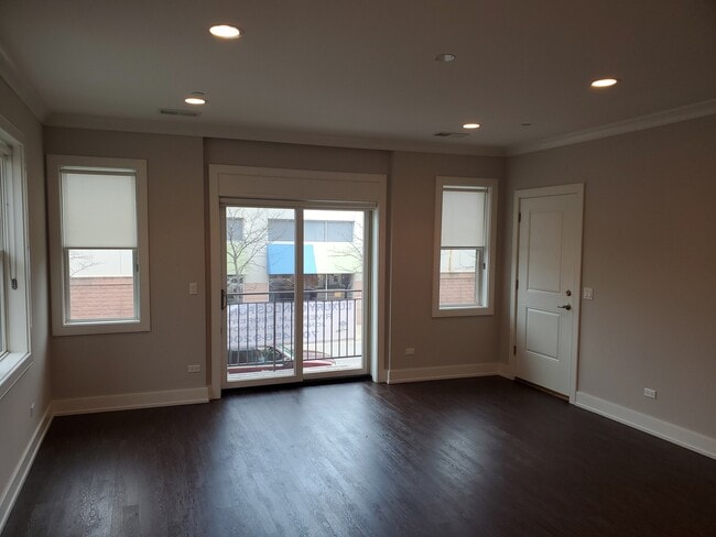 Photo - 2534 N Harlem Ave Unidad 101