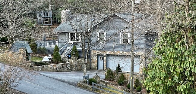 283 Tanglewood Dr