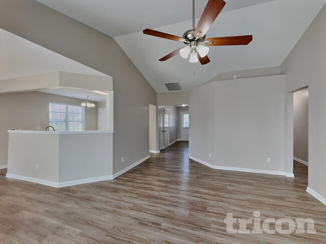 Photo - 3120 Riverbrooke Dr