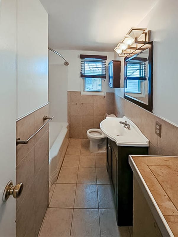 Photo - 6020 Buffalo Ave Unidad #4