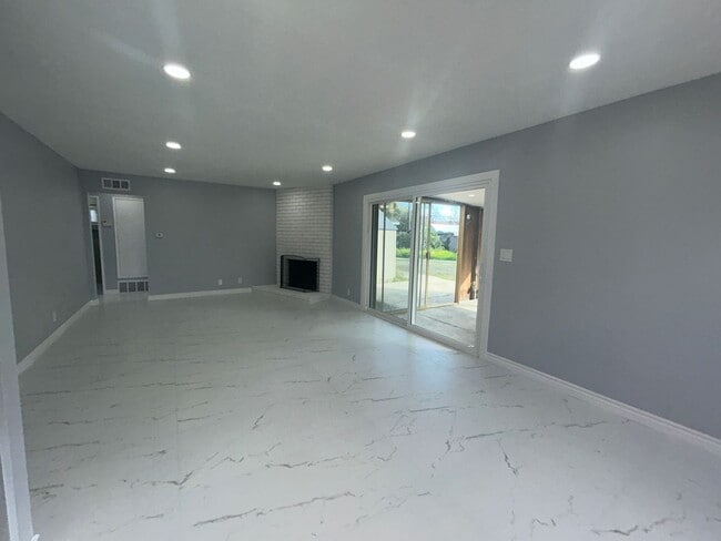 Photo - Spacious 3-Bedroom Home for Rent – Westminster