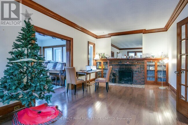 Photo - 114 Colin Ave