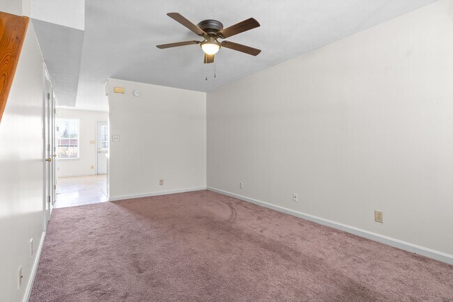 Photo - 640 Needmore Rd