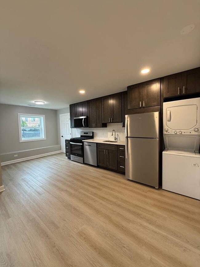 Photo - 3247 W Thomas St