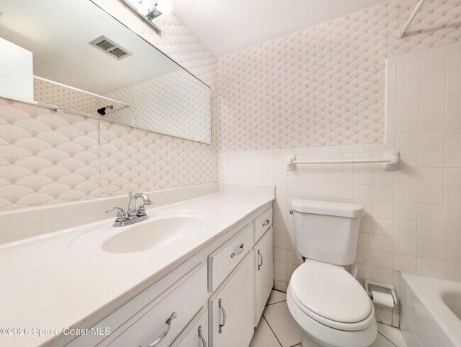 Photo - 190 E Olmstead Dr