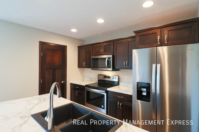 Photo - 9420 W Gert St