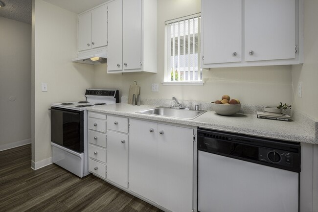 Renaissance Park Apartments