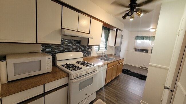 Photo - 288 Dover Ln