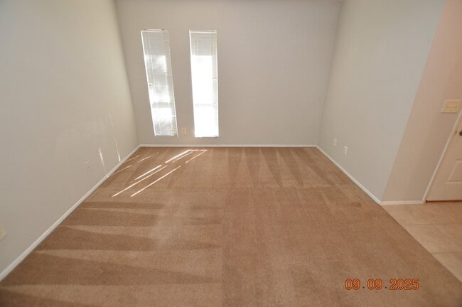 Photo - 495 Sellers Pl